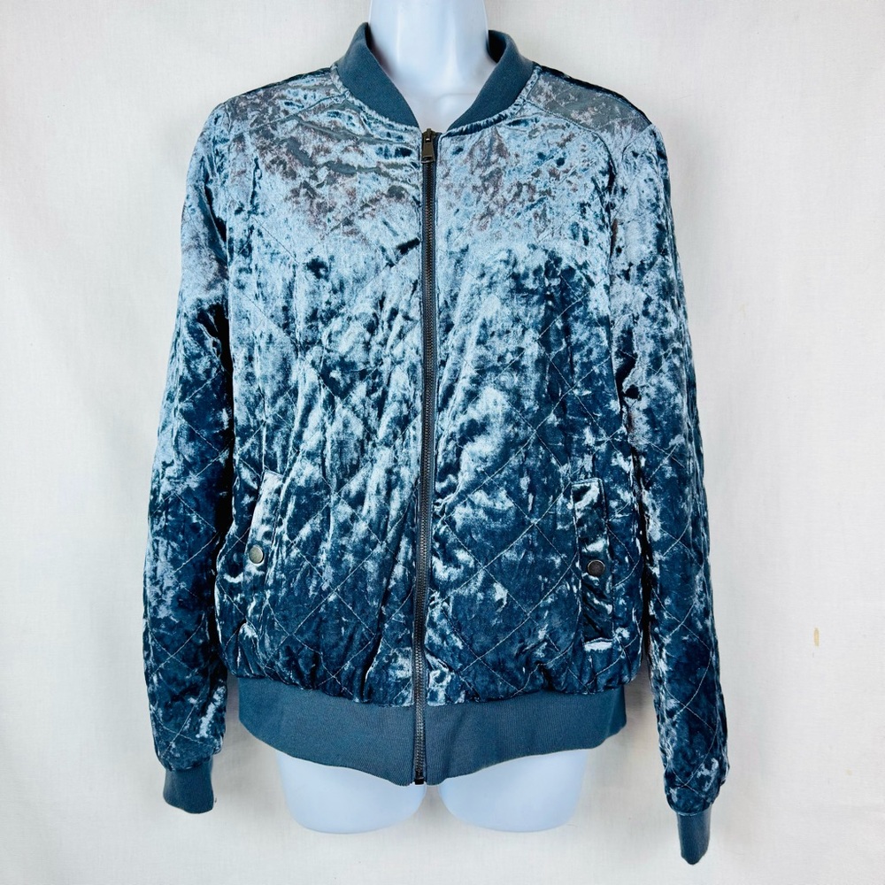 Jade & Ivory Size M Quilted Velvet Bomber Jacket Ice Blue Gray NWT